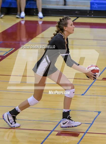 Thumbnail 2 in Queen Creek vs Mountain View (AIA 6A Round 1 Playoff)  photogallery.