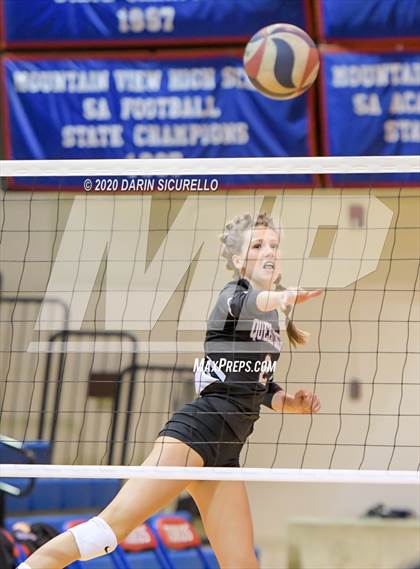 Thumbnail 2 in Queen Creek vs Mountain View (AIA 6A Round 1 Playoff)  photogallery.