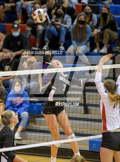 Thumbnail 3 in Queen Creek vs Mountain View (AIA 6A Round 1 Playoff)  photogallery.