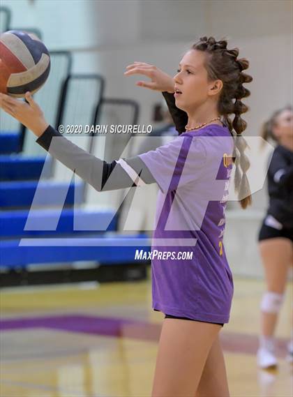 Thumbnail 3 in Queen Creek vs Mountain View (AIA 6A Round 1 Playoff)  photogallery.