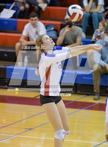 Thumbnail 1 in Queen Creek vs Mountain View (AIA 6A Round 1 Playoff)  photogallery.