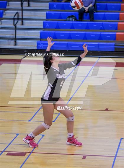 Thumbnail 1 in Queen Creek vs Mountain View (AIA 6A Round 1 Playoff)  photogallery.