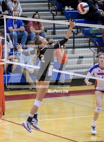 Thumbnail 1 in Queen Creek vs Mountain View (AIA 6A Round 1 Playoff)  photogallery.