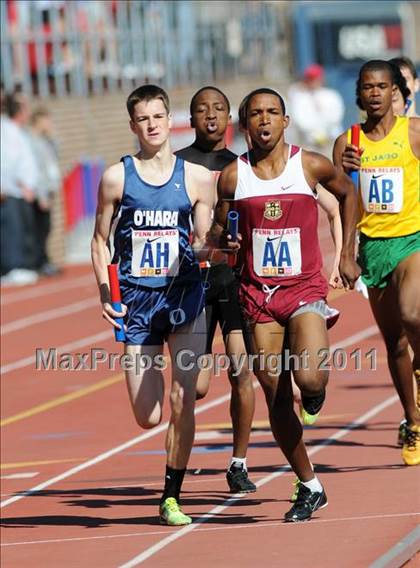 Thumbnail 1 in 117th Penn Relays (Boys 4x800m Small Schools Race 302) photogallery.