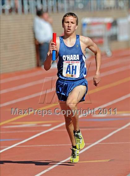 Thumbnail 3 in 117th Penn Relays (Boys 4x800m Small Schools Race 302) photogallery.