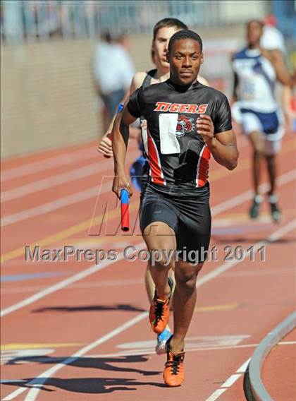 Thumbnail 1 in 117th Penn Relays (Boys 4x800m Small Schools Race 302) photogallery.