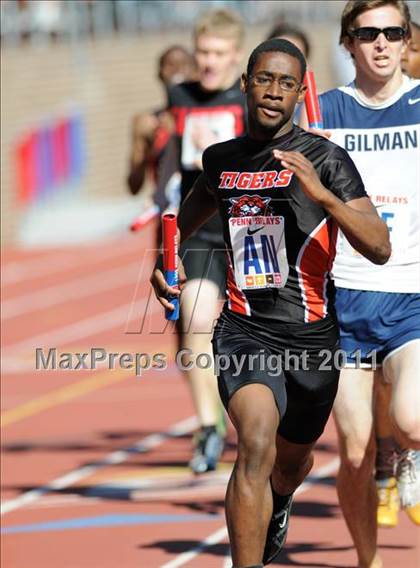 Thumbnail 1 in 117th Penn Relays (Boys 4x800m Small Schools Race 302) photogallery.