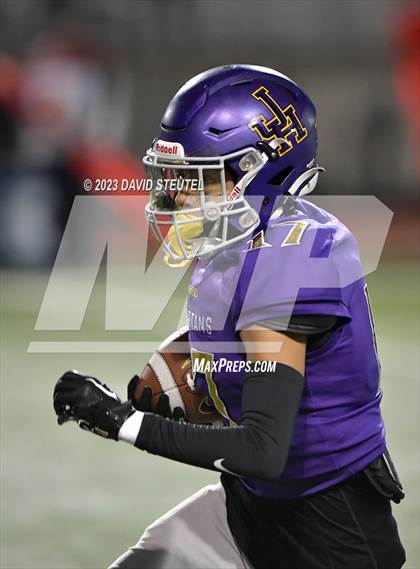 Thumbnail 3 in Soquel vs. Jurupa Hills (CIF State D4AA Final) photogallery.