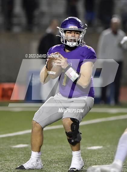 Thumbnail 2 in Soquel vs. Jurupa Hills (CIF State D4AA Final) photogallery.