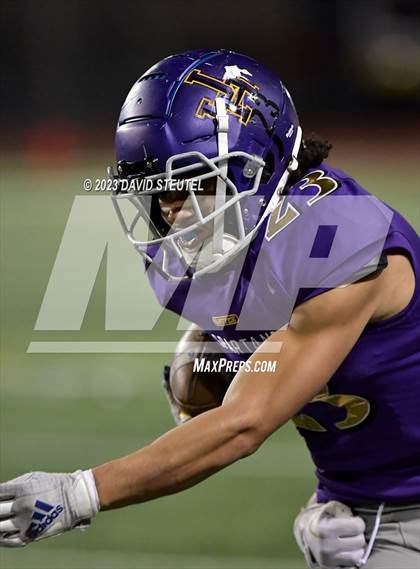 Thumbnail 3 in Soquel vs. Jurupa Hills (CIF State D4AA Final) photogallery.