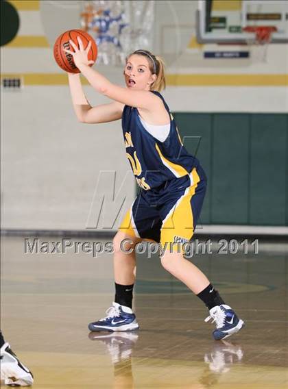 Thumbnail 3 in Seymour @ Knoxville Catholic (Pilot Food-Mart Invitational) photogallery.
