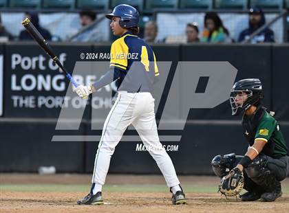 Thumbnail 1 in Long Beach Poly vs. Millikan photogallery.
