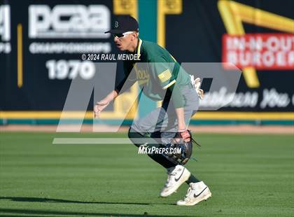 Thumbnail 1 in Long Beach Poly vs. Millikan photogallery.