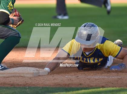 Thumbnail 1 in Long Beach Poly vs. Millikan photogallery.
