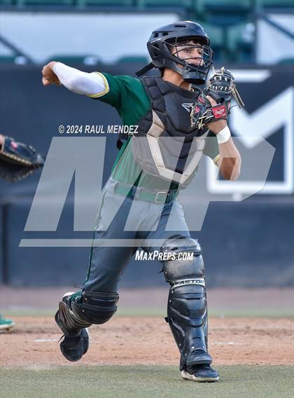 Thumbnail 1 in Long Beach Poly vs. Millikan photogallery.