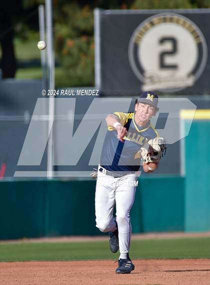 Thumbnail 1 in Long Beach Poly vs. Millikan photogallery.