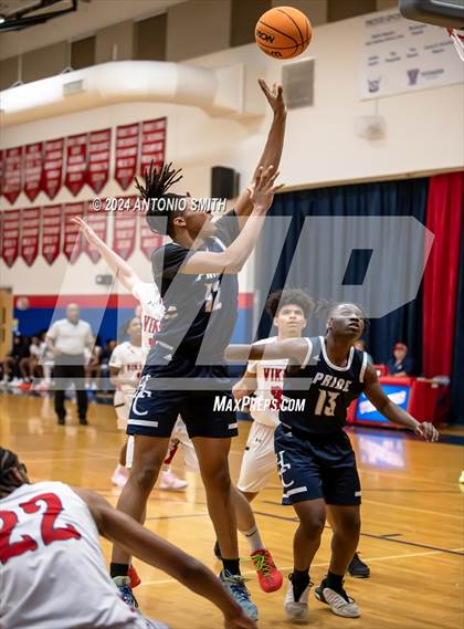 Thumbnail 2 in Henderson Collegiate @ Voyager (TNC 1A Semifinal) photogallery.