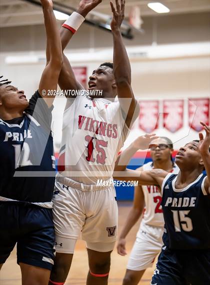 Thumbnail 3 in Henderson Collegiate @ Voyager (TNC 1A Semifinal) photogallery.