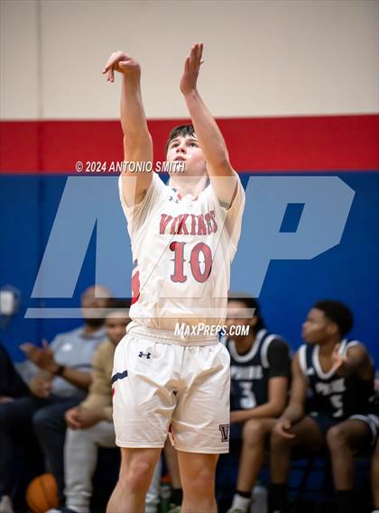 Thumbnail 3 in Henderson Collegiate @ Voyager (TNC 1A Semifinal) photogallery.