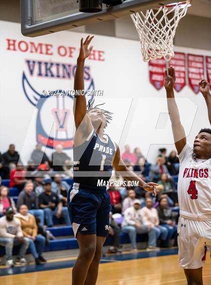 Thumbnail 3 in Henderson Collegiate @ Voyager (TNC 1A Semifinal) photogallery.