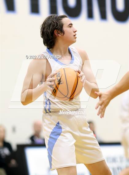 Thumbnail 2 in Horizon Honors vs Mohave (VCS Thanksgiving Tournament) photogallery.