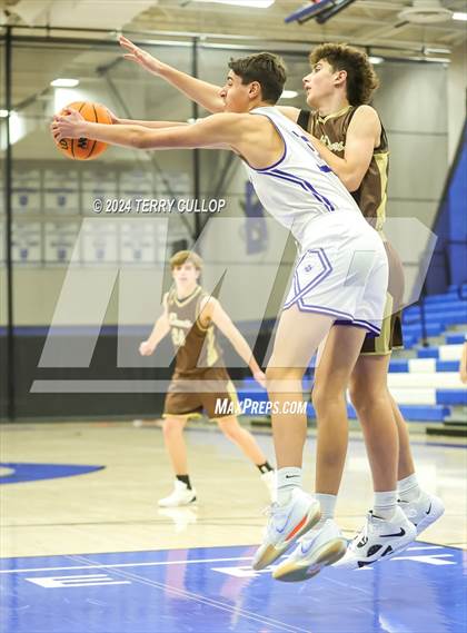 Thumbnail 2 in Davis @ Bingham (Sophomore) photogallery.