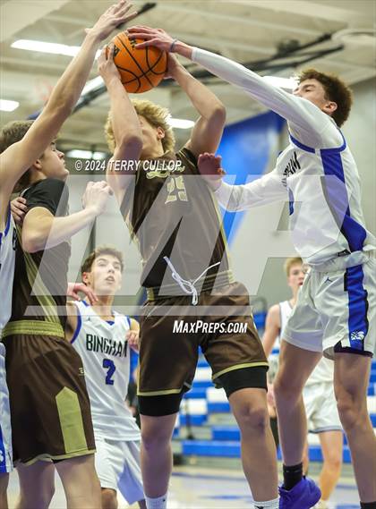 Thumbnail 1 in Davis @ Bingham (Sophomore) photogallery.