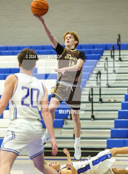 Thumbnail 2 in Davis @ Bingham (Sophomore) photogallery.
