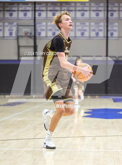 Thumbnail 2 in Davis @ Bingham (Sophomore) photogallery.