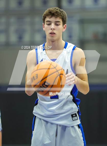 Thumbnail 3 in Davis @ Bingham (Sophomore) photogallery.