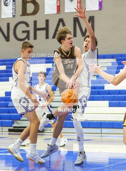 Thumbnail 3 in Davis @ Bingham (Sophomore) photogallery.