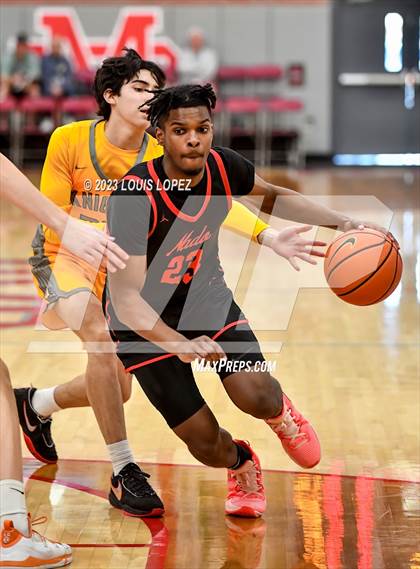 Thumbnail 1 in Coronado @ Foothill (Nike Extravaganza) photogallery.