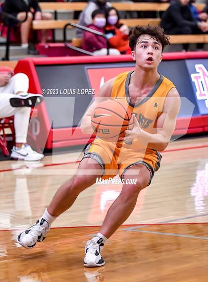 Thumbnail 2 in Coronado @ Foothill (Nike Extravaganza) photogallery.