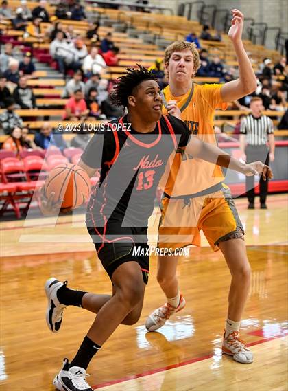 Thumbnail 2 in Coronado @ Foothill (Nike Extravaganza) photogallery.
