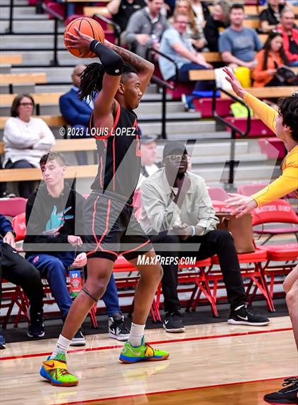 Thumbnail 2 in Coronado @ Foothill (Nike Extravaganza) photogallery.