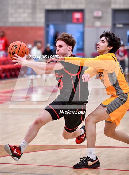 Thumbnail 2 in Coronado @ Foothill (Nike Extravaganza) photogallery.