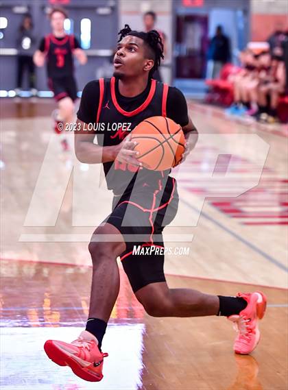 Thumbnail 2 in Coronado @ Foothill (Nike Extravaganza) photogallery.