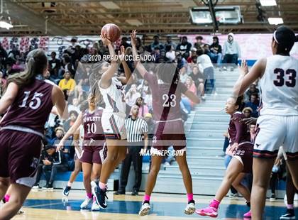 Thumbnail 2 in Rowlett vs Sachse photogallery.