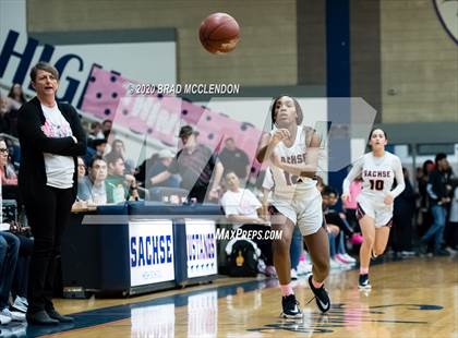 Thumbnail 1 in Rowlett vs Sachse photogallery.