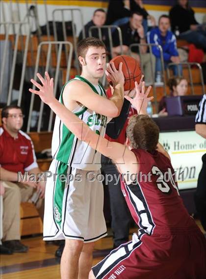 Thumbnail 2 in Siren vs Spring Valley (Clayton Holiday Tournament) photogallery.