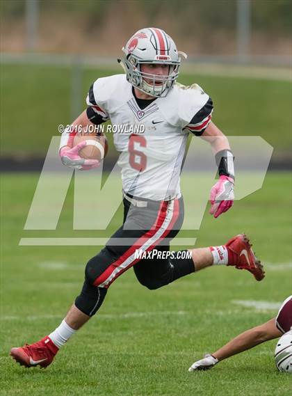 Thumbnail 3 in Deerfield @ Prairie Ridge (IHSA Class 6A Playoffs) photogallery.