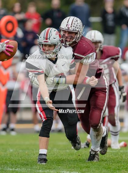 Thumbnail 2 in Deerfield @ Prairie Ridge (IHSA Class 6A Playoffs) photogallery.