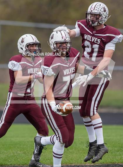 Thumbnail 3 in Deerfield @ Prairie Ridge (IHSA Class 6A Playoffs) photogallery.