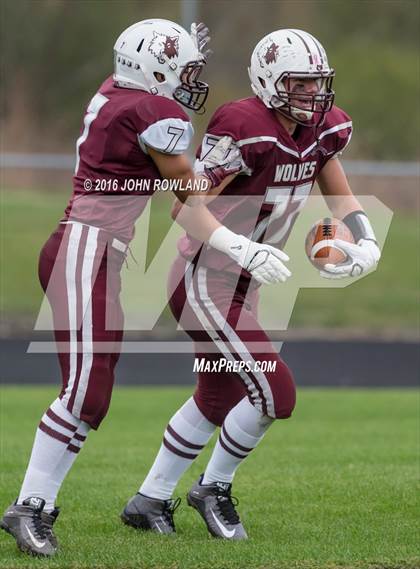 Thumbnail 2 in Deerfield @ Prairie Ridge (IHSA Class 6A Playoffs) photogallery.