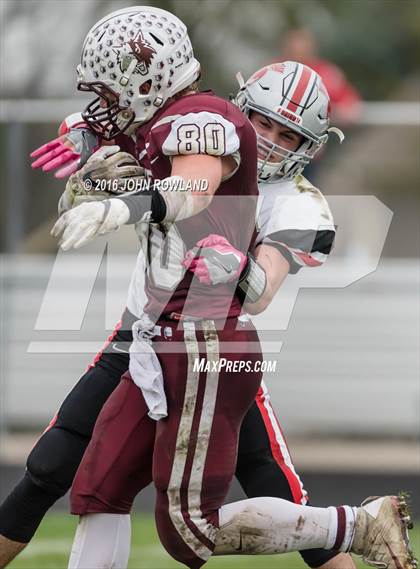 Thumbnail 3 in Deerfield @ Prairie Ridge (IHSA Class 6A Playoffs) photogallery.