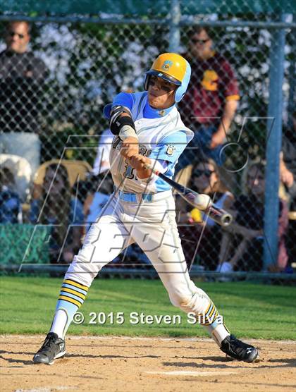 Thumbnail 3 in Point Loma vs. San Ysidro (CIF SDS D2 Semifinal) photogallery.