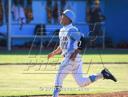 Thumbnail 3 in Point Loma vs. San Ysidro (CIF SDS D2 Semifinal) photogallery.
