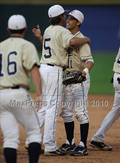 Thumbnail 2 in Klein Collins vs. Georgetown (Texas 5A Region II Playoffs) photogallery.