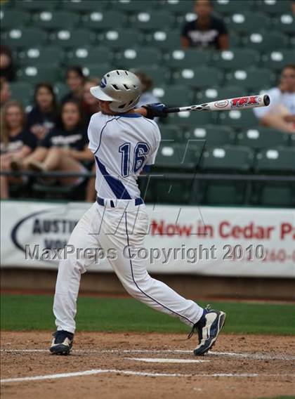 Thumbnail 3 in Klein Collins vs. Georgetown (Texas 5A Region II Playoffs) photogallery.
