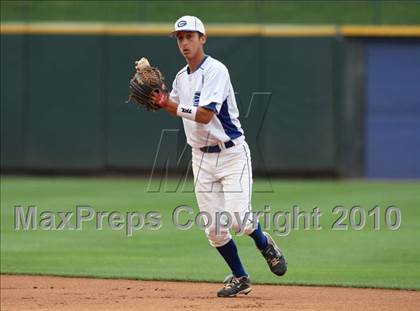 Thumbnail 1 in Klein Collins vs. Georgetown (Texas 5A Region II Playoffs) photogallery.